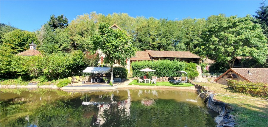 Remote valley, lovely views